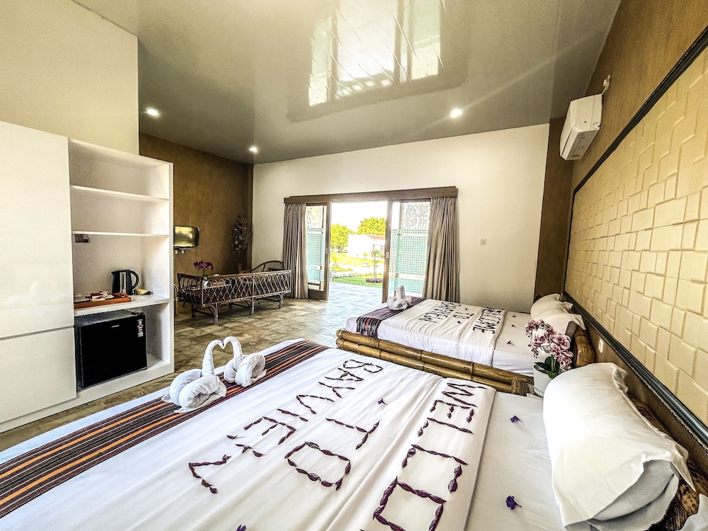 Bayview Beach Resort East Lombok 10/49