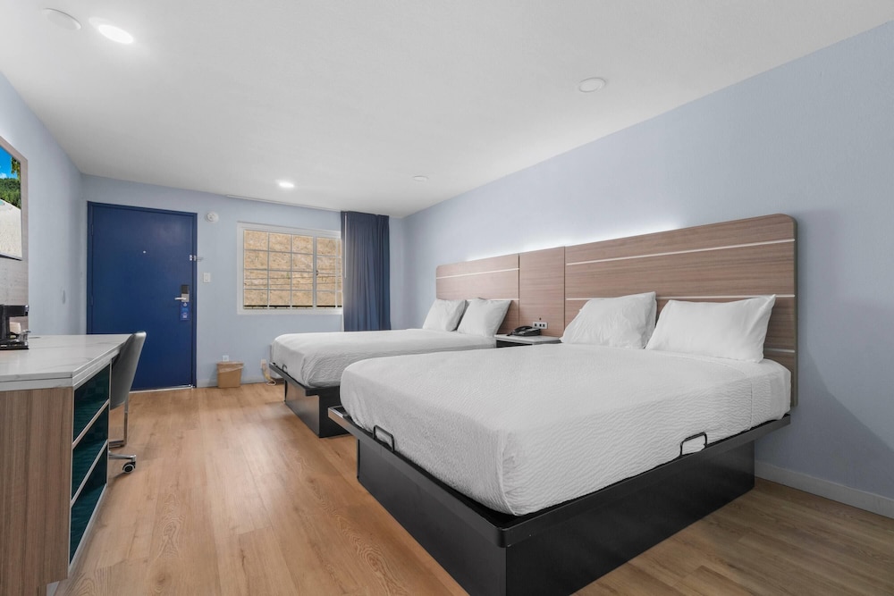Travelodge by Wyndham Fairplex Pomona 27/57