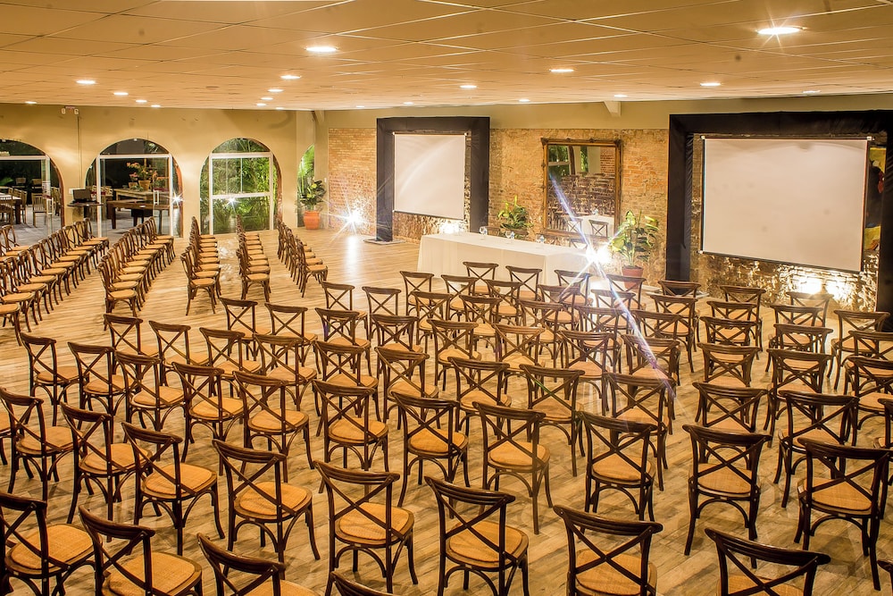 Hotel Resort & Golfe Clube dos 500 41/50