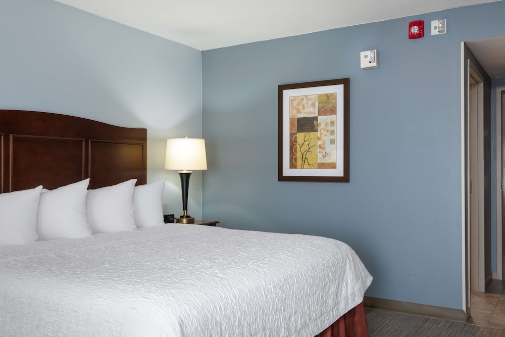 Hampton Inn Denver-International Airport 12/37