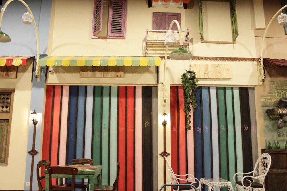 Omah Njonja Bed & Brasserie 3/63