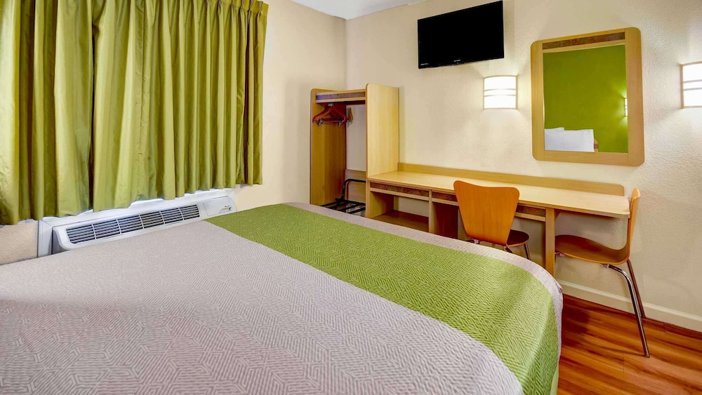 Motel 6 Lake Havasu City Lakeside 16/34