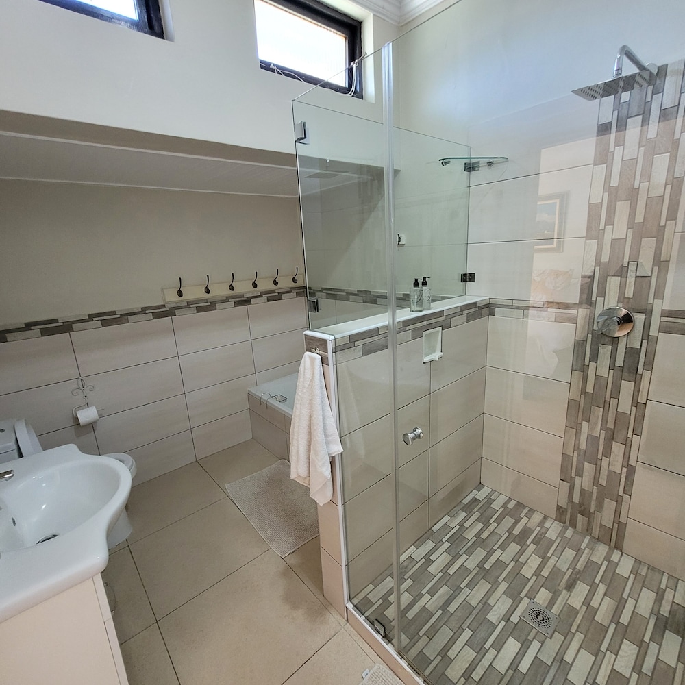 AppleBee Guest Cottages 47/50