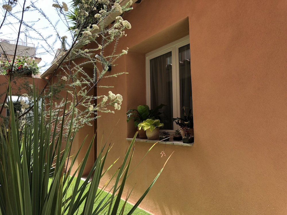 Hotel Villa Rose 41/49