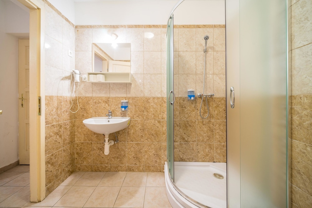 SILVER HOTEL BUDAPEST 29/31