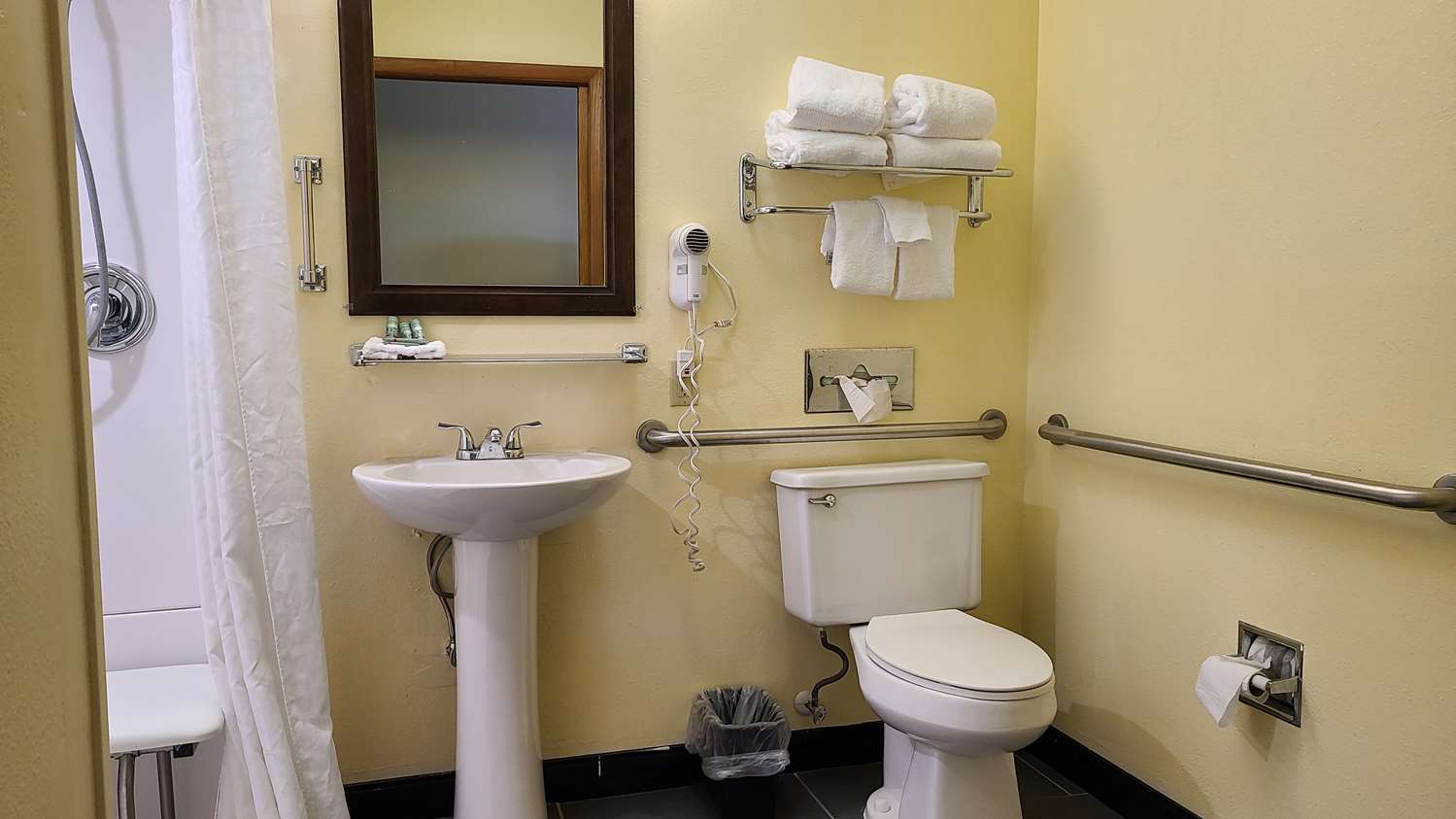 Best Western Shippensburg Hotel 56/58