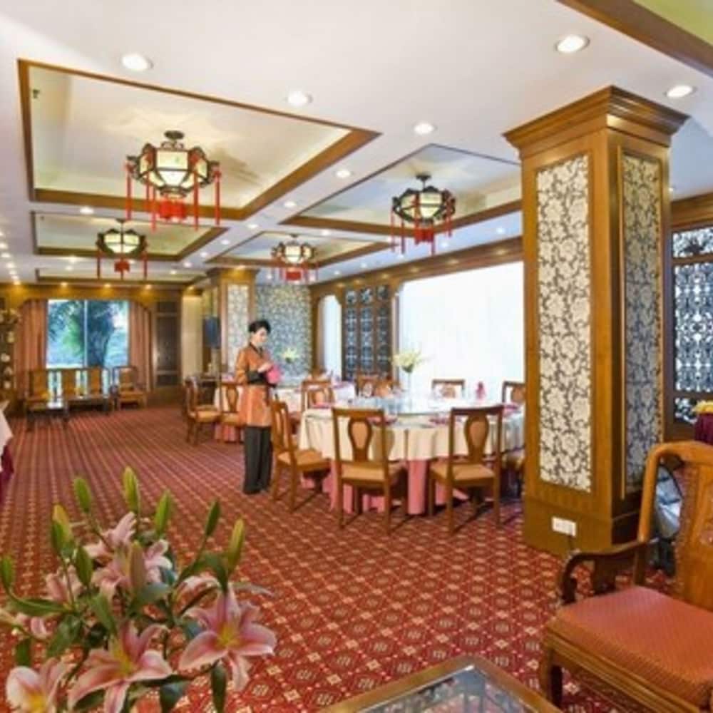 Gladden Hotel Fenggang 13/22