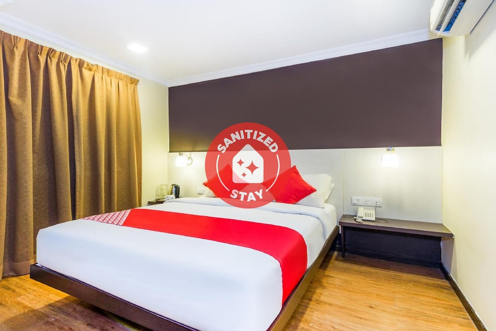 OYO 431 Hotel De Grand Orchard 14/20