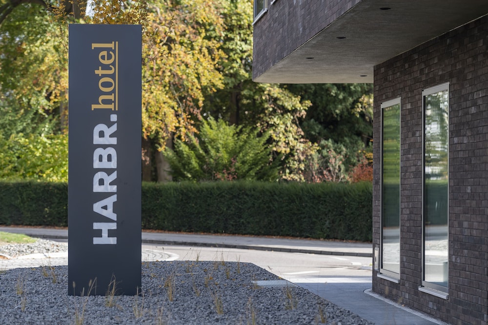 HARBR. hotel Konstanz 62/66