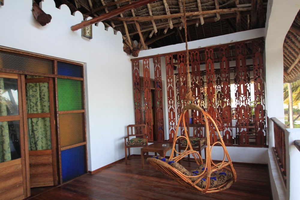 Zanzibar House 34/50