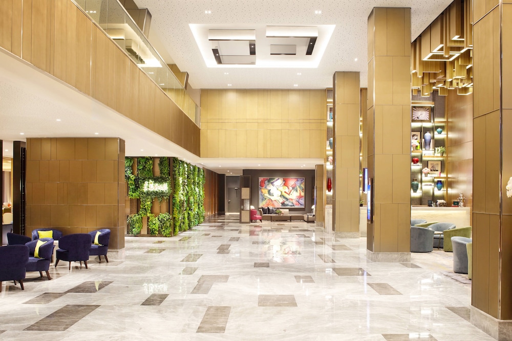 FOUR POINTS BY SHERATON SURABAYA 7/41