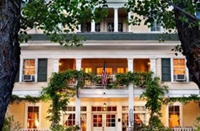 McCloud Hotel 1/50