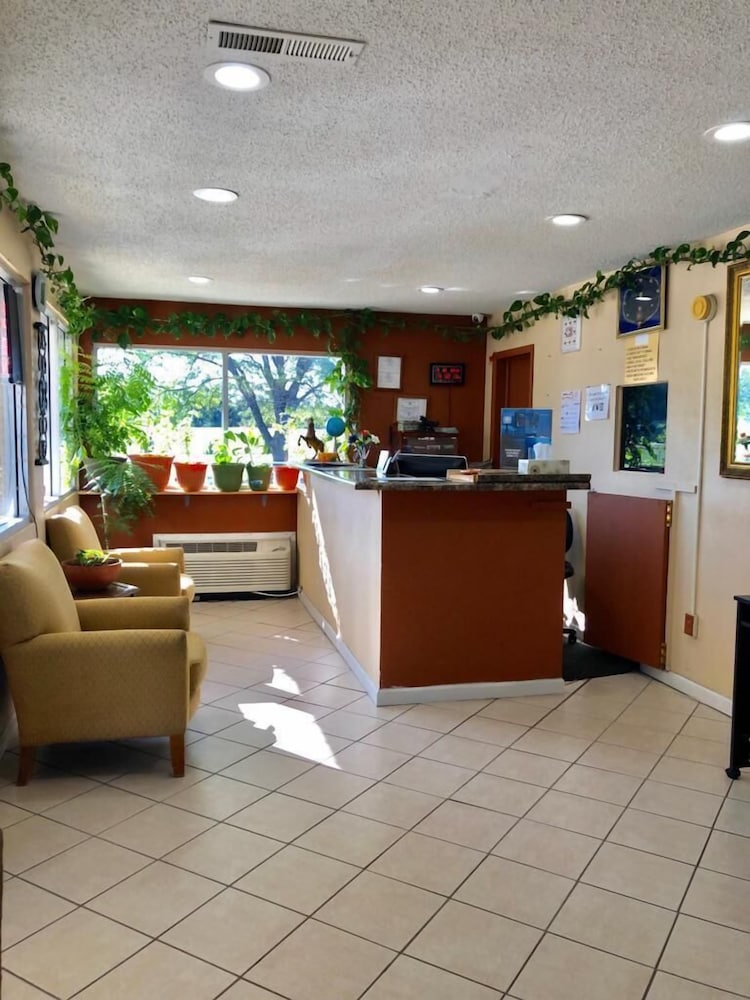 RODEWAY INN CONCORDIA 3/30