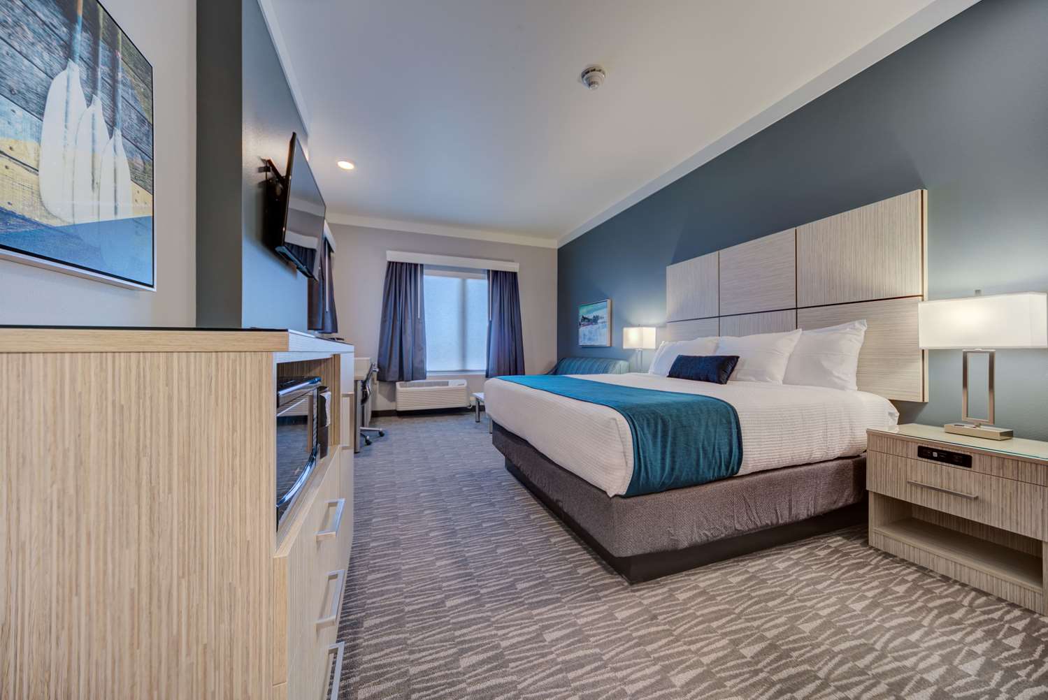 Room, King Bed, Mountain View, Sofa, Hotel Peppertree Bend, BW Premier Collection 2/7
