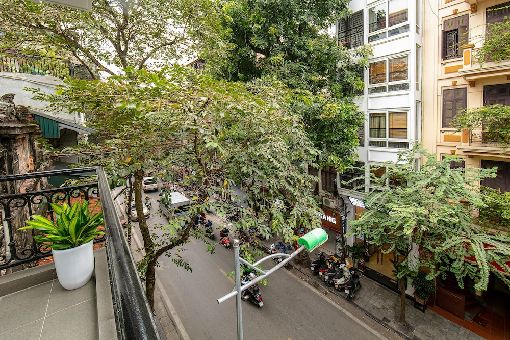 L Heritage Hanoi Hotel 46/50