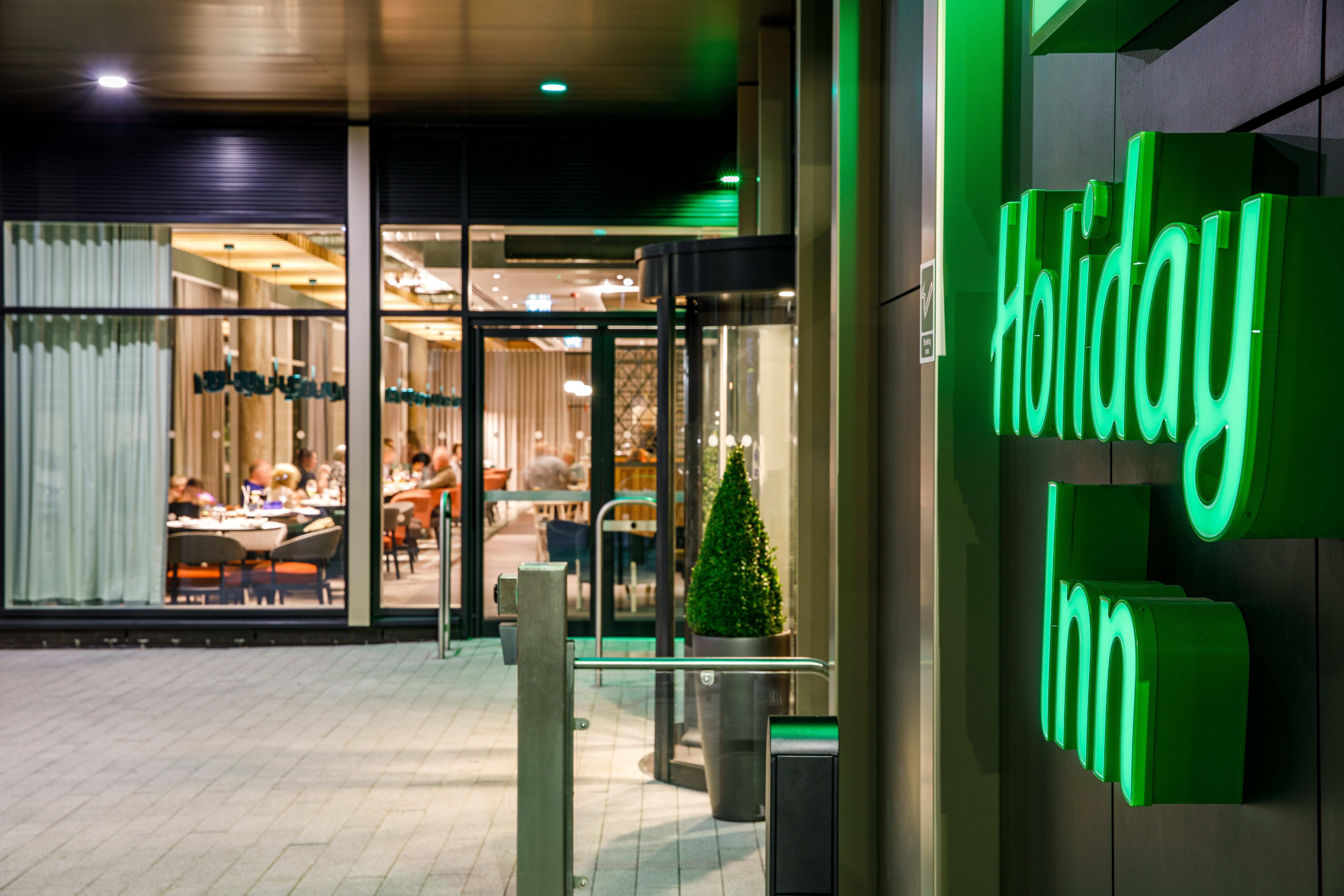 Holiday Inn Manchester Airport, an IHG Hotel 60/63
