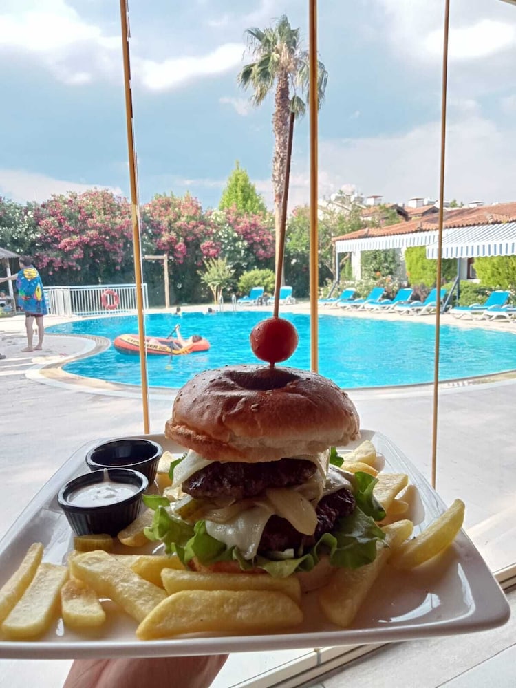 Keysan Yunus Hotel(ex.Yunus Hotel) 55/57