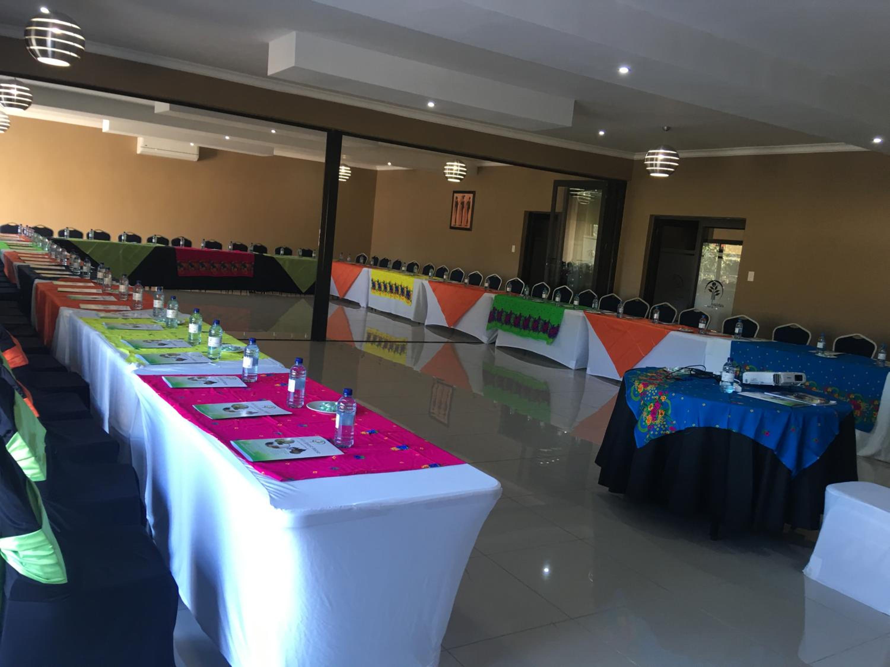 VAHLAVI LODGE 20/30