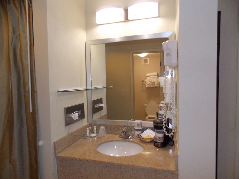 Best Western Springfield West Inn 4/17