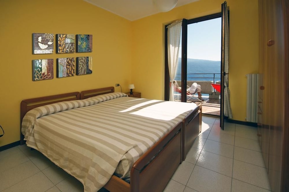 Double Room Lake View