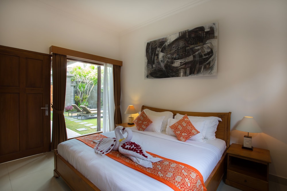 Sandi Agung Villa 7/50