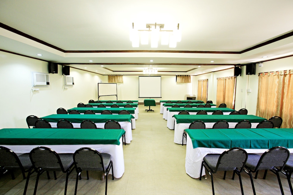 Hotel Tropika 34/49
