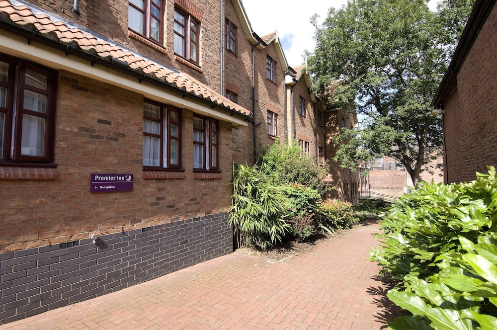Premier Inn York City Blossom St North 37/44