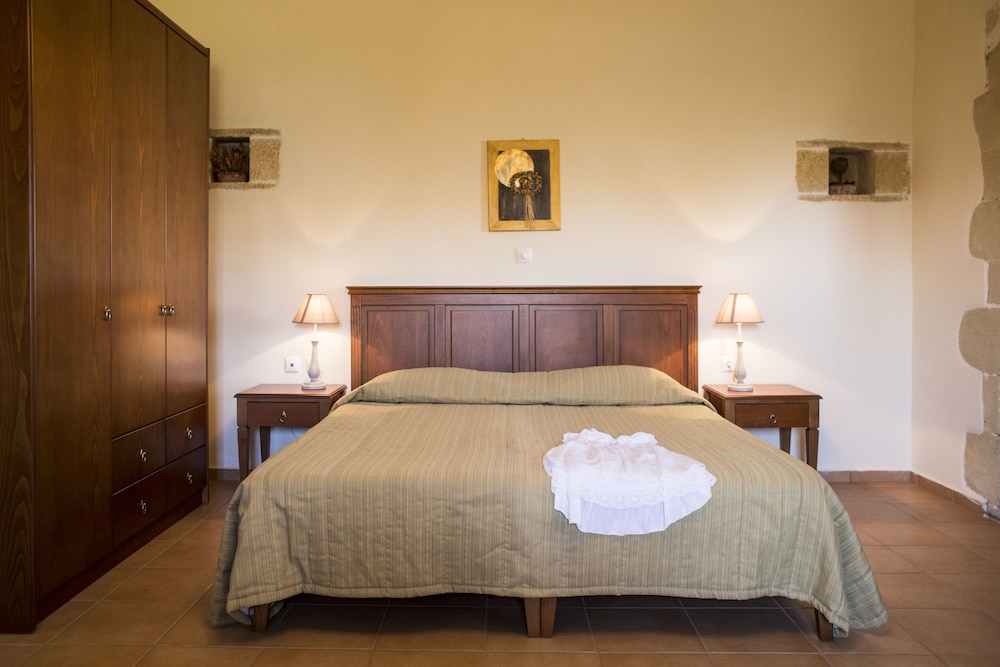 CLASSIC, TWIN BEDS