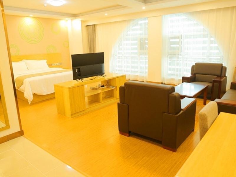 Greentree Inn Qinhuangdao Changli Life Square Duanyang St East Section Expss Hotel 24/36
