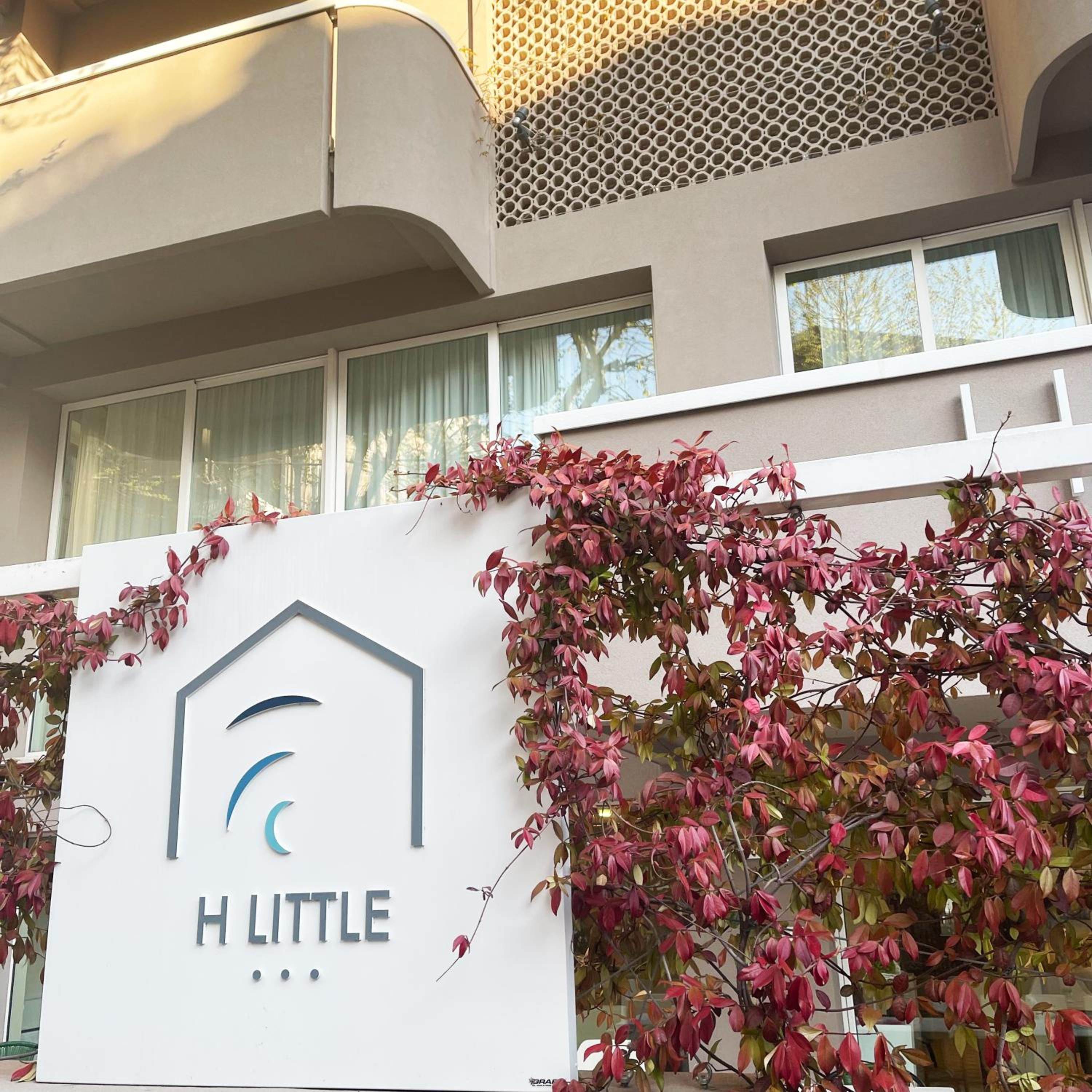 Hotel Little 6/57