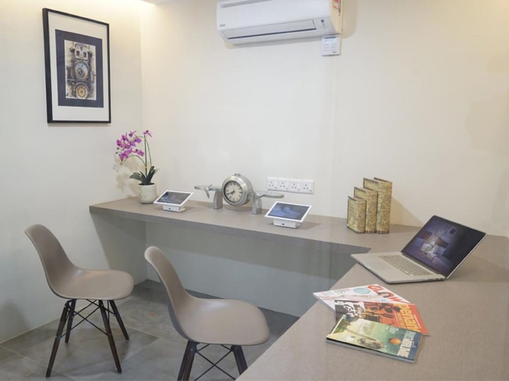 Lighthouse Hotel Shortstay Atdamansara Uptown 46/47