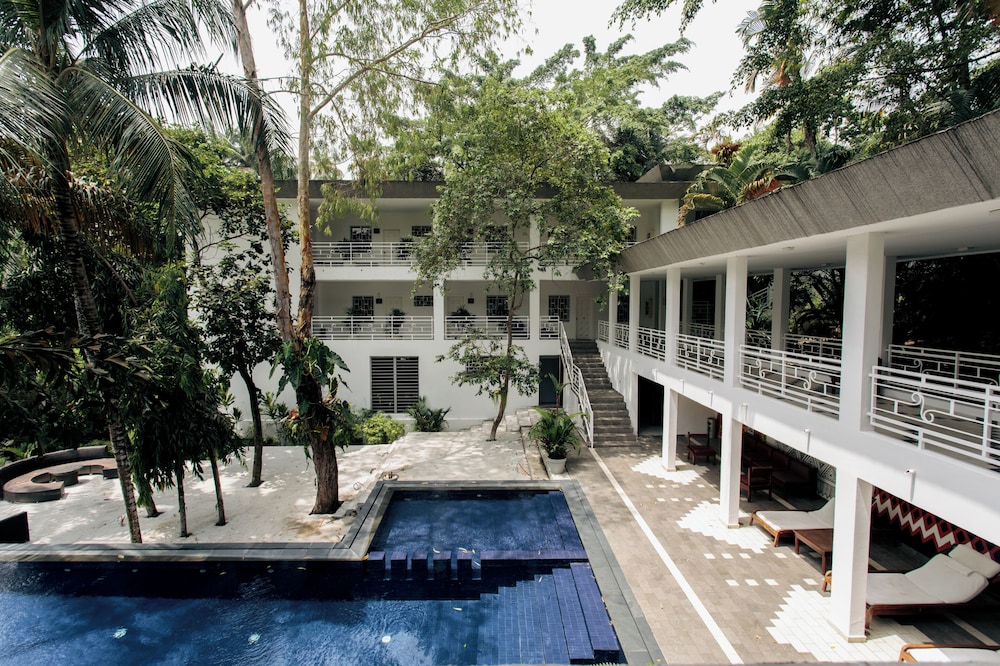 Lepic Villa Hotel 48/50