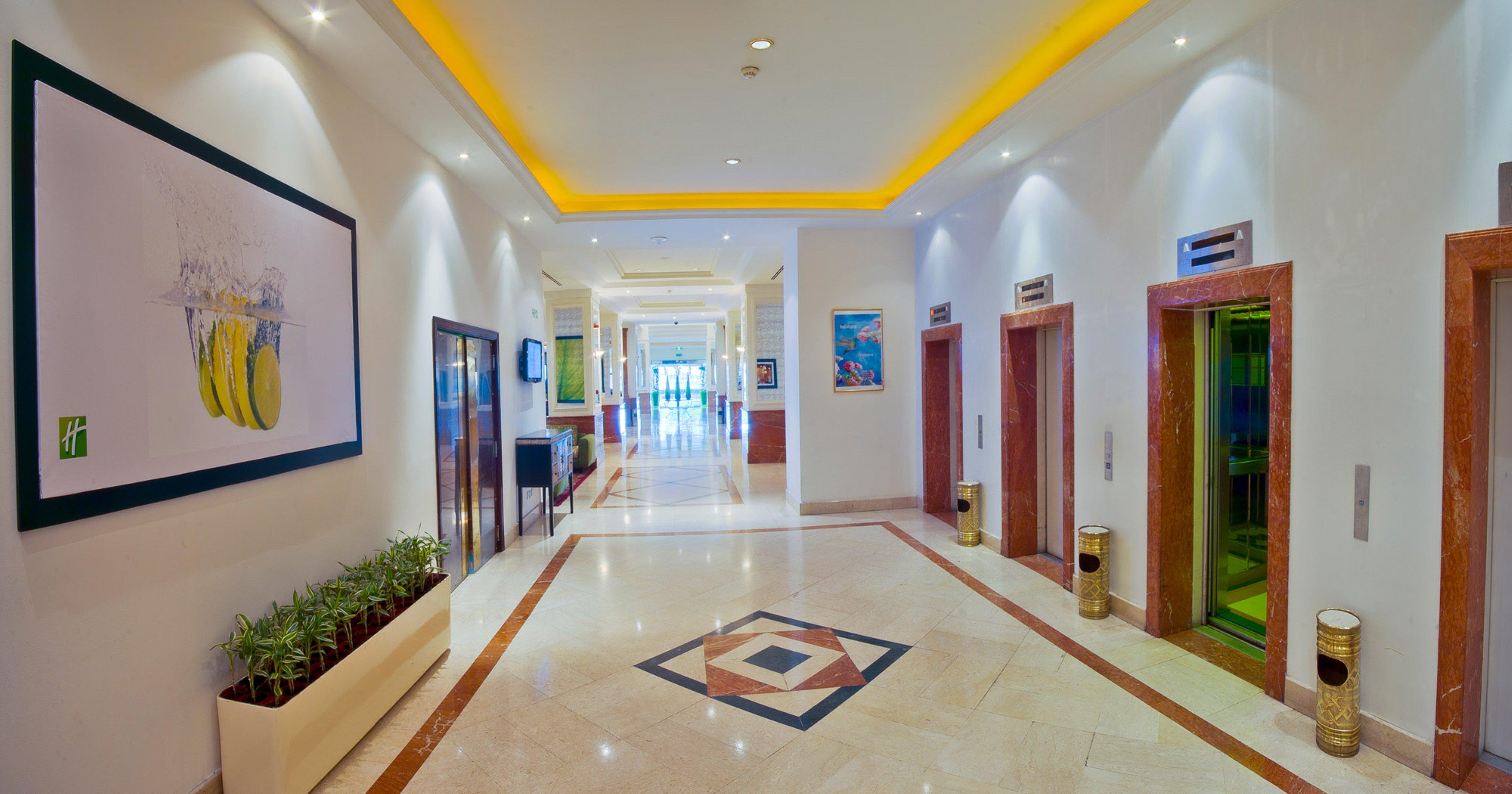 Holiday Inn Jeddah Al Salam 4/50