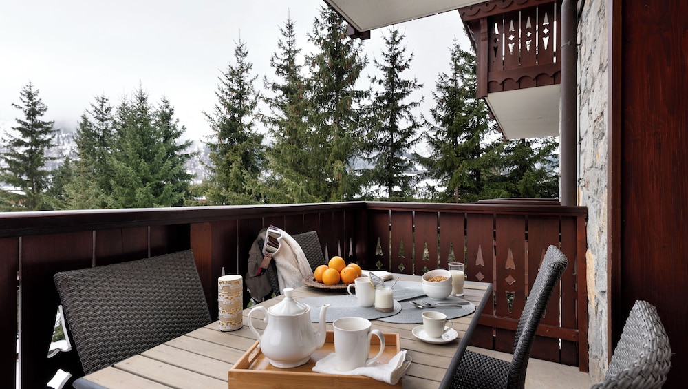 RES.PIERRE & VAC. PREMIUM LES FERMES DE MERIBEL 36/48