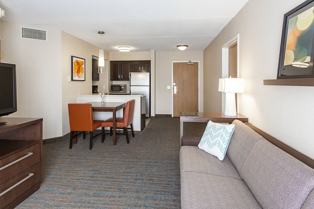 Residence Inn by Marriott West Rochester 16/26