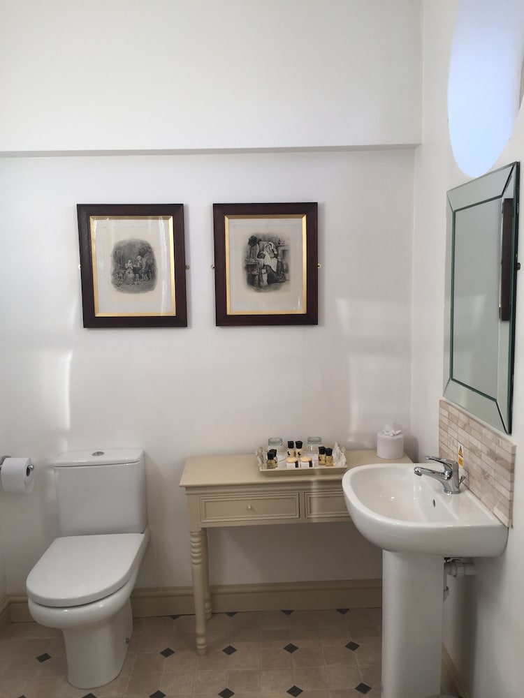 Ye Olde Bell Hotel Spa 49/64