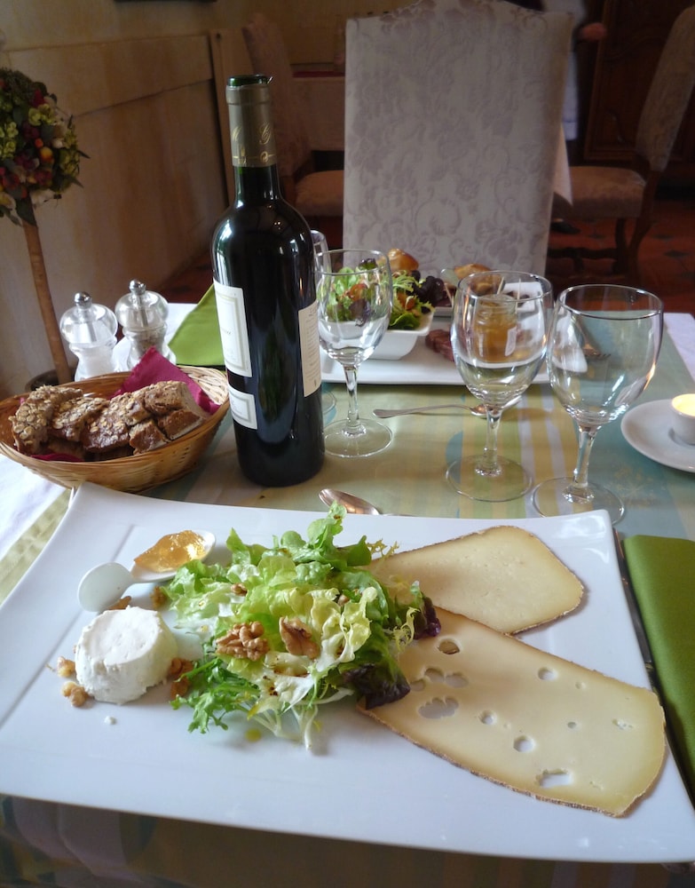 Chateau De Lantic 54/66