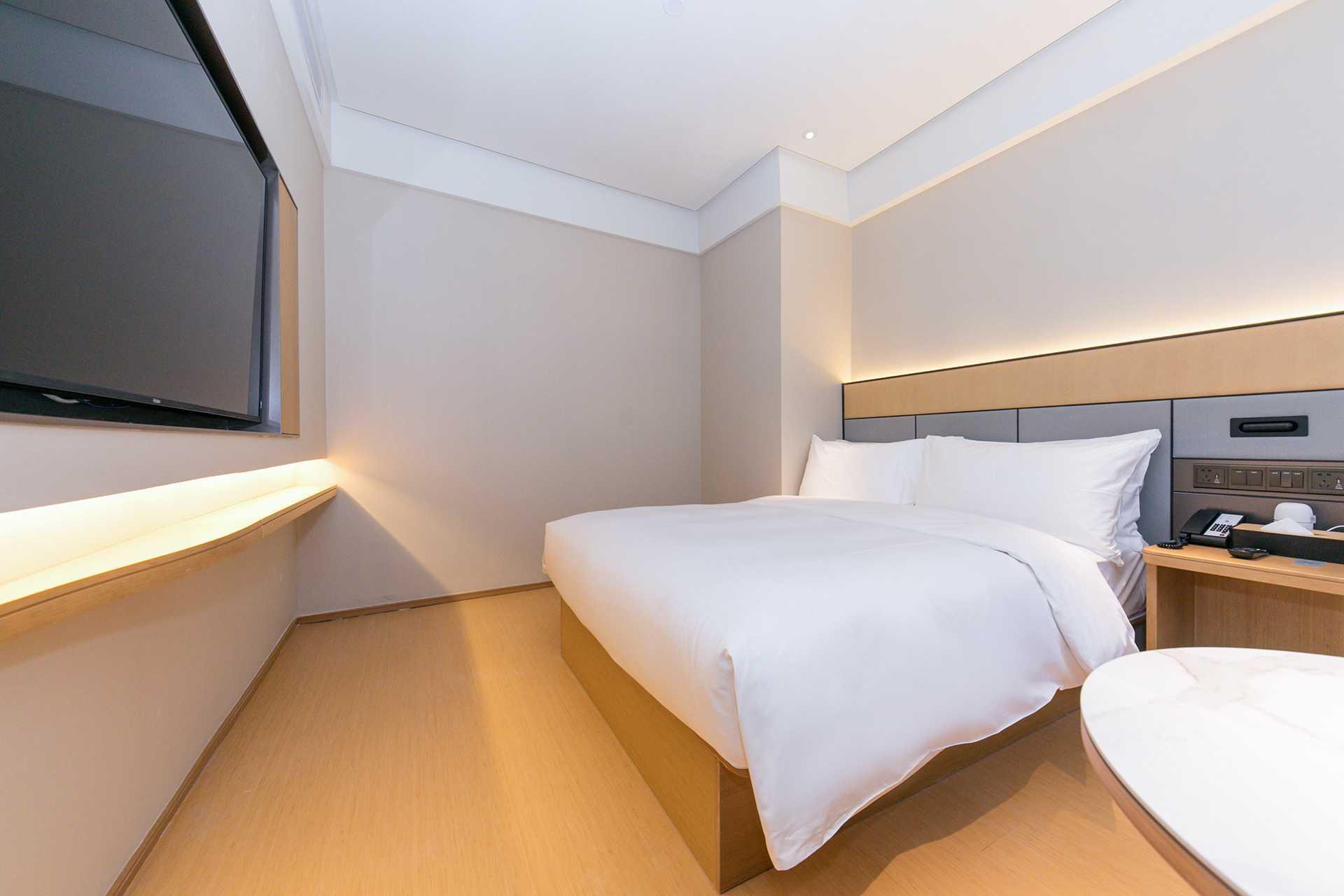 JI Hotel (Shanghai Lujiazui World Plaza) 37/48
