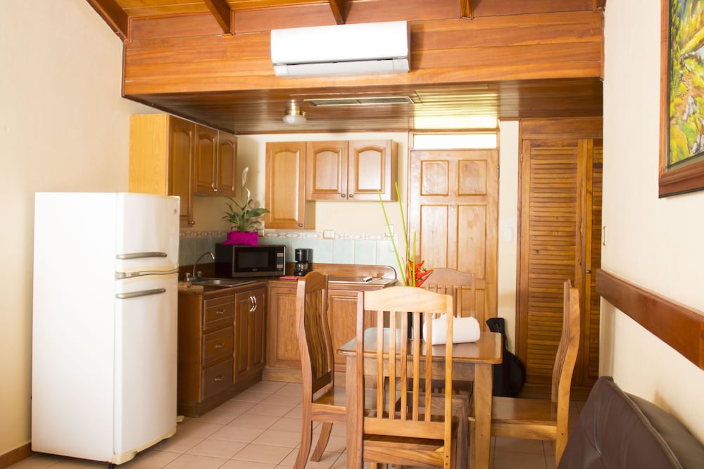 Amapola Resort 32/56