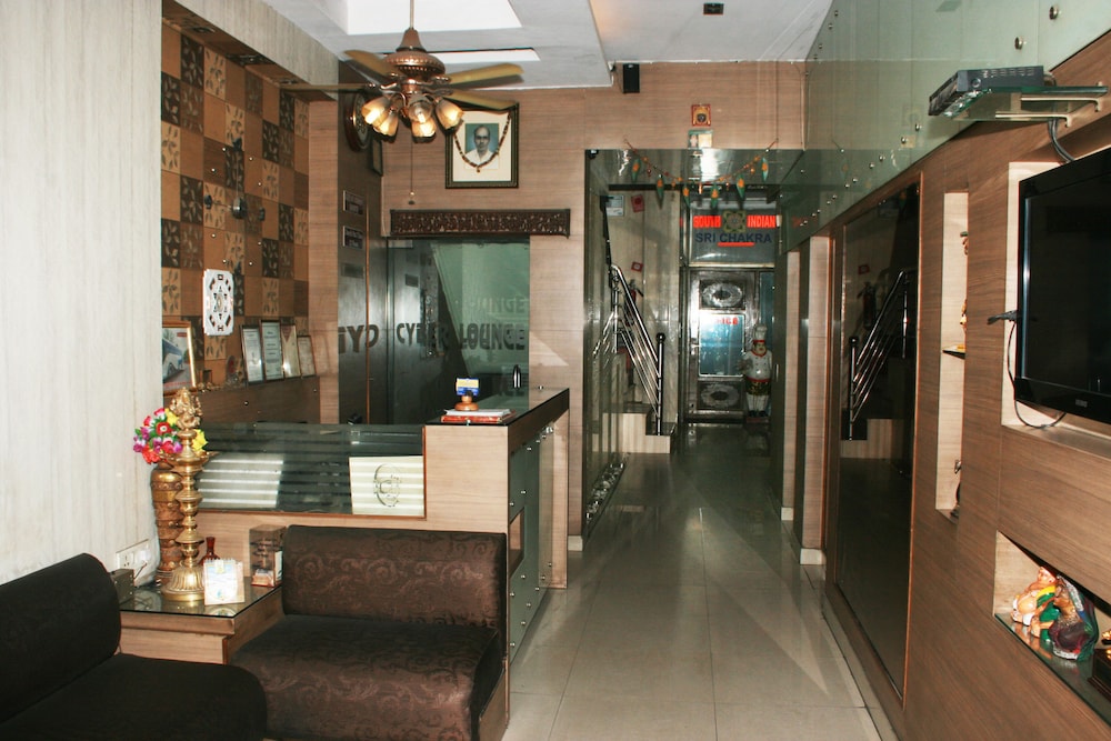 South Indian Hotel 50/64