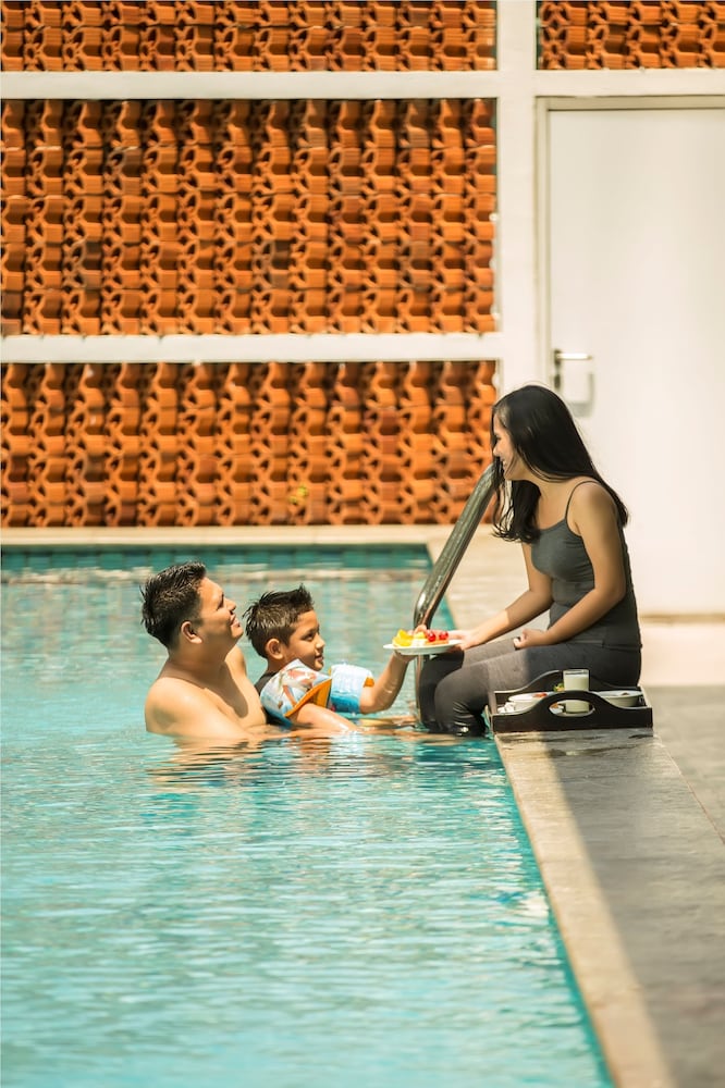 Swiss-Belinn Kemayoran Jakarta 35/50