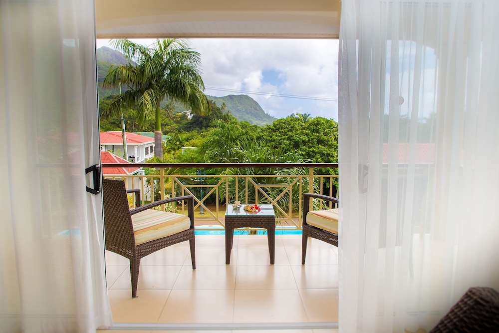 Marie Laure Suites 20/29