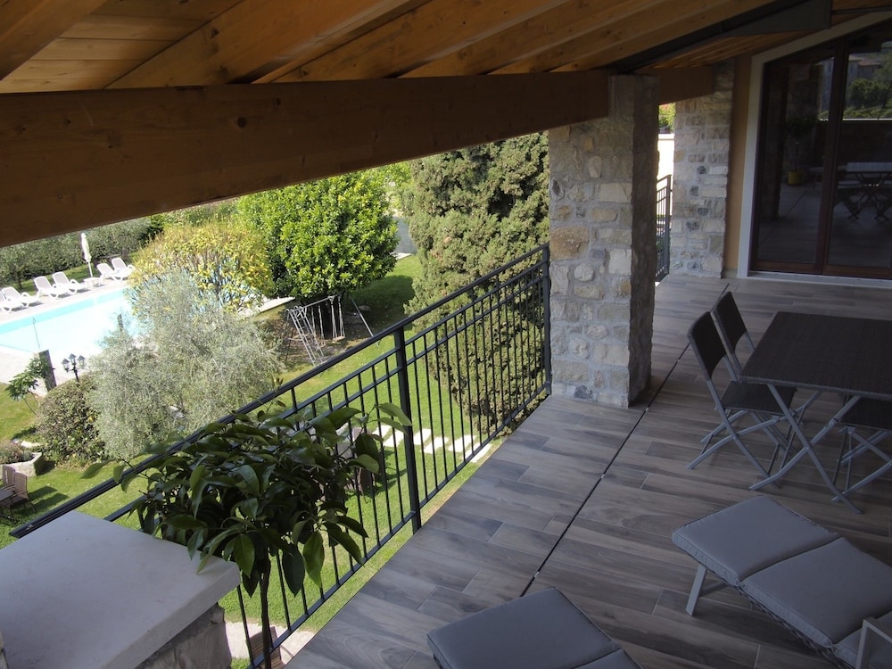 Residence Rustico 7/50