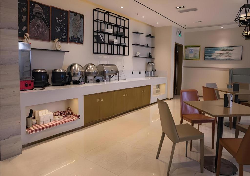 City Comfort Inn Hainan Tunchang Changsheng Road 42/50