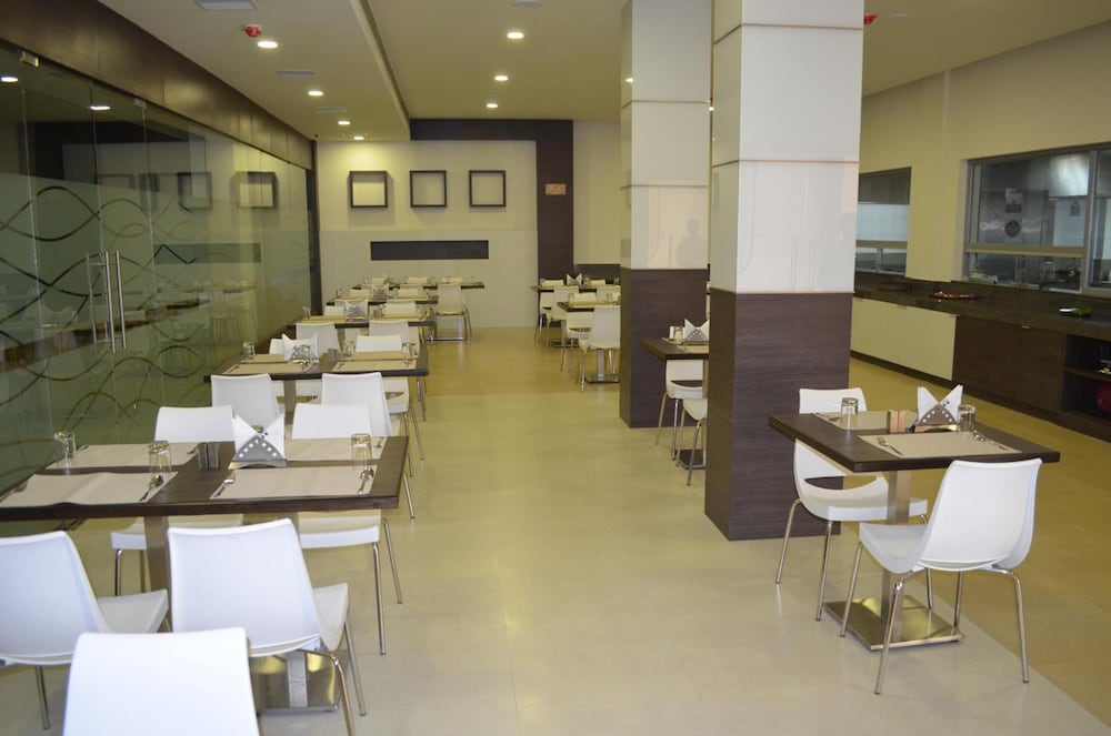 Regency Tiruttani by GRT Hotels 31/35