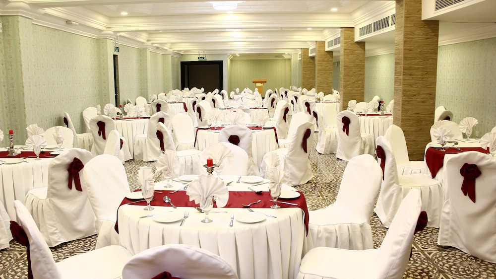 Bahrain International Hotel 36/42