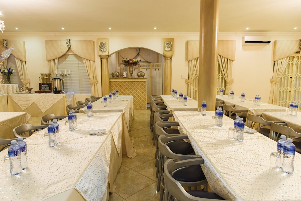 The Angels Place Boutique Hotel 26/38