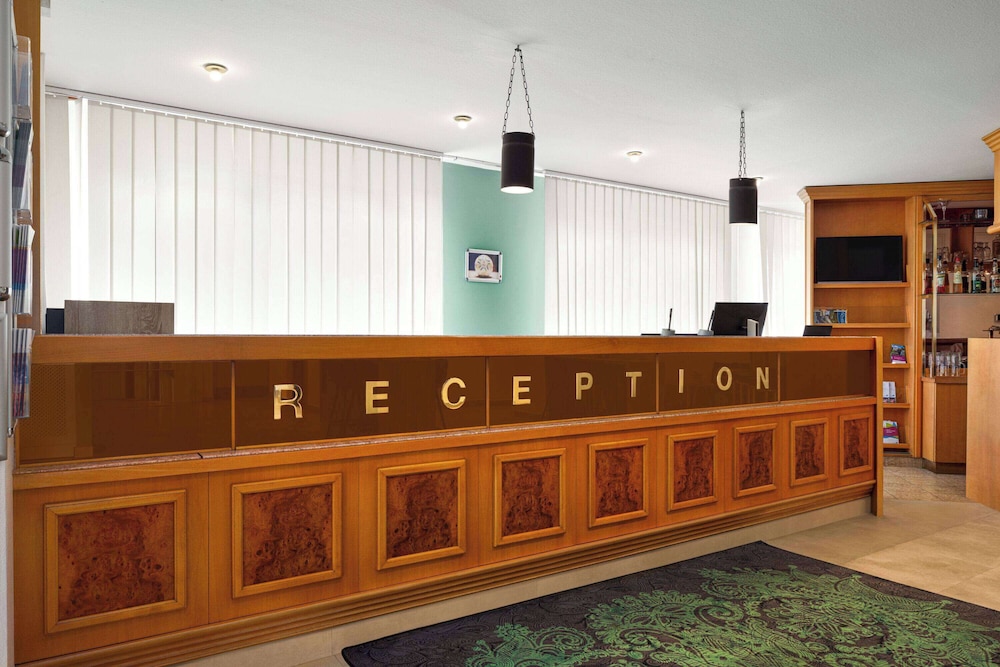 Aspire Frankfurt Airport, Trademark Collection by Wyndham 6/50