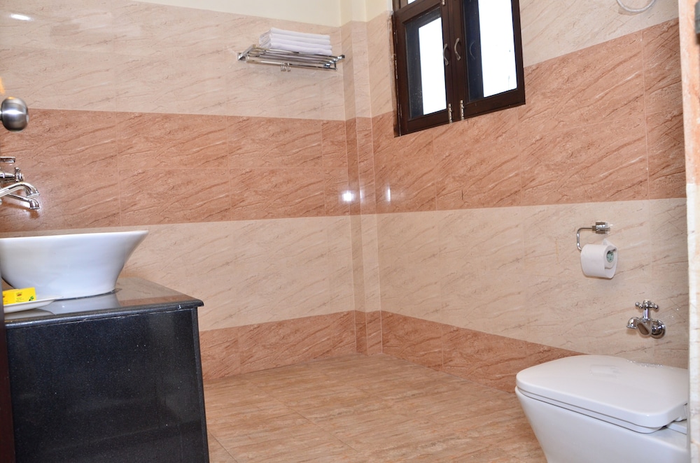 Raj Regency 43/43