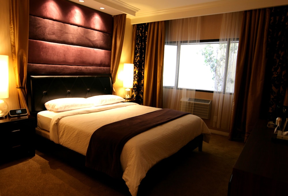 Garden Suite Hotel 18/56